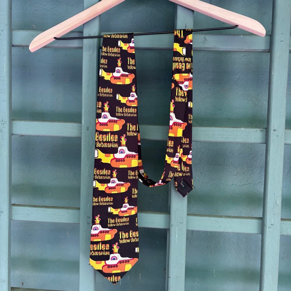 Vintage 1999 Ralph Marlin The Beatles Yellow Submarine Novelty Pop Art Necktie - Picture 2 of 3